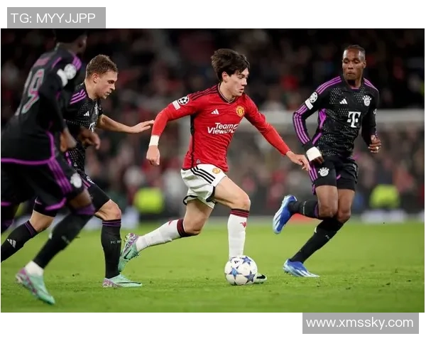 曼联与拜仁足球明星赛激情对决星光璀璨展现足球魅力与友谊精神