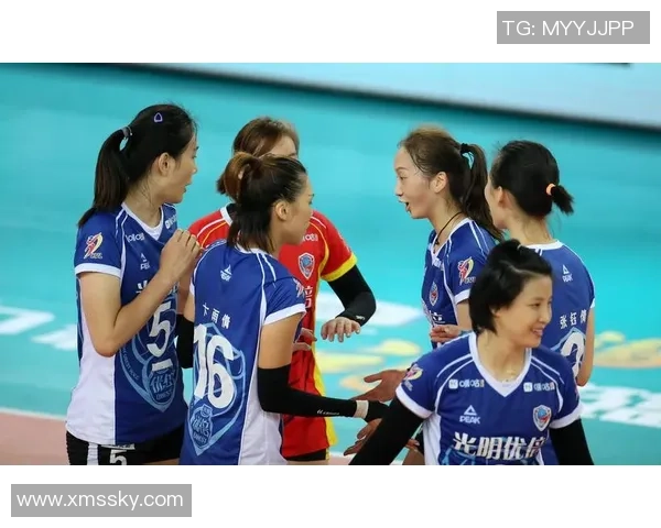 深入探讨上海排球队配合策略与对手的差异分析 深入探讨上海排球队配合策略与对手的差异分析