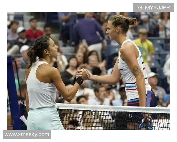 深圳网球队战术揭秘:网球巨献背后的策略与训练探讨 深圳网球队战术揭秘:网球巨献背后的策略与训练探讨