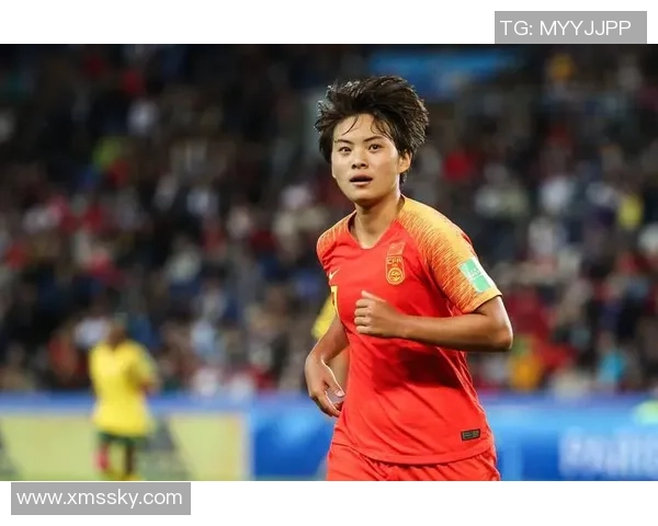 足球明星们如何看待中国女足球员王霜的实力与影响力