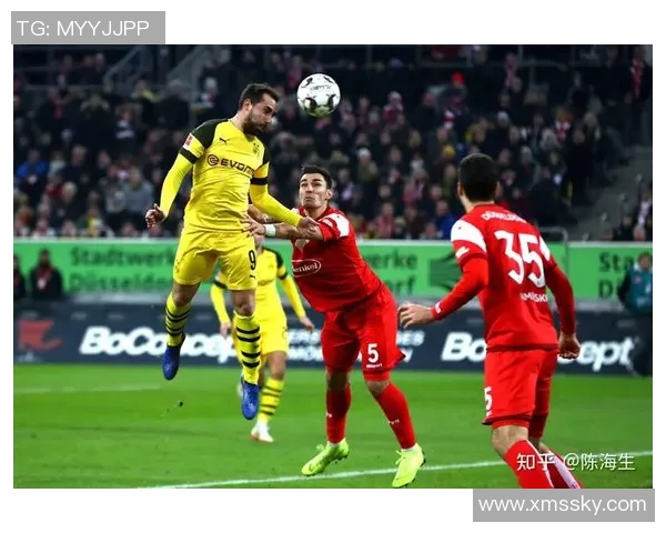 足球明星右边锋的魅力与技术解析及其在现代足球中的重要性 足球明星右边锋的魅力与技术解析及其在现代足球中的重要性