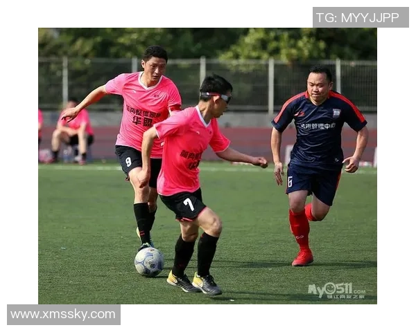 聚焦足球：成都足球队的比赛经验话题